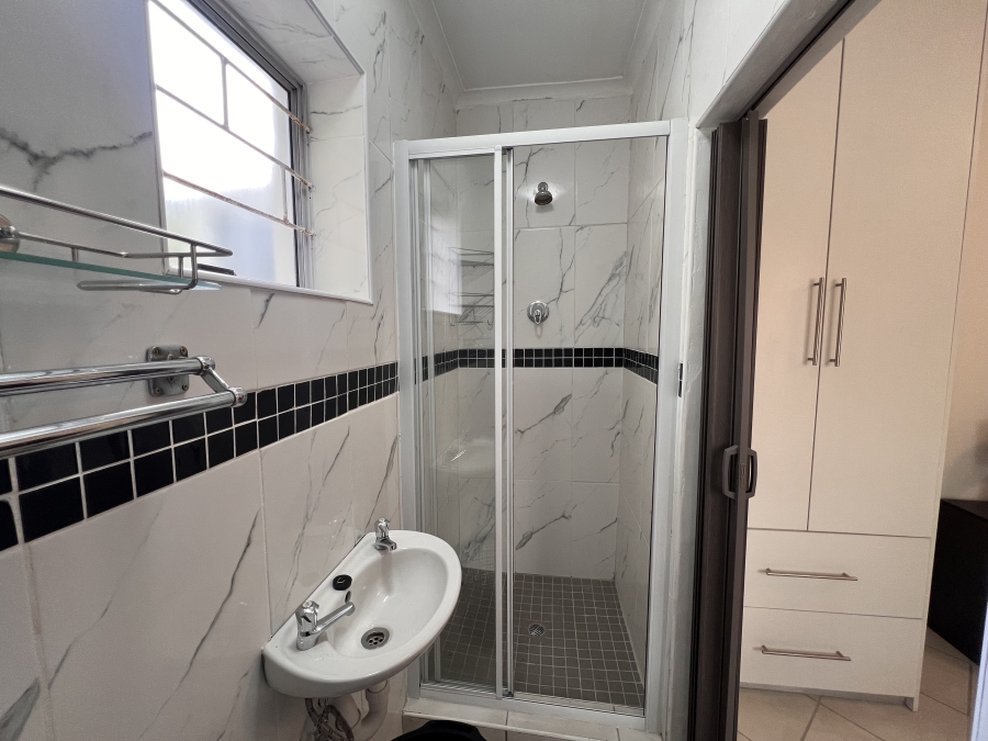 To Let 1 Bedroom Property for Rent in Tijgerhof Western Cape